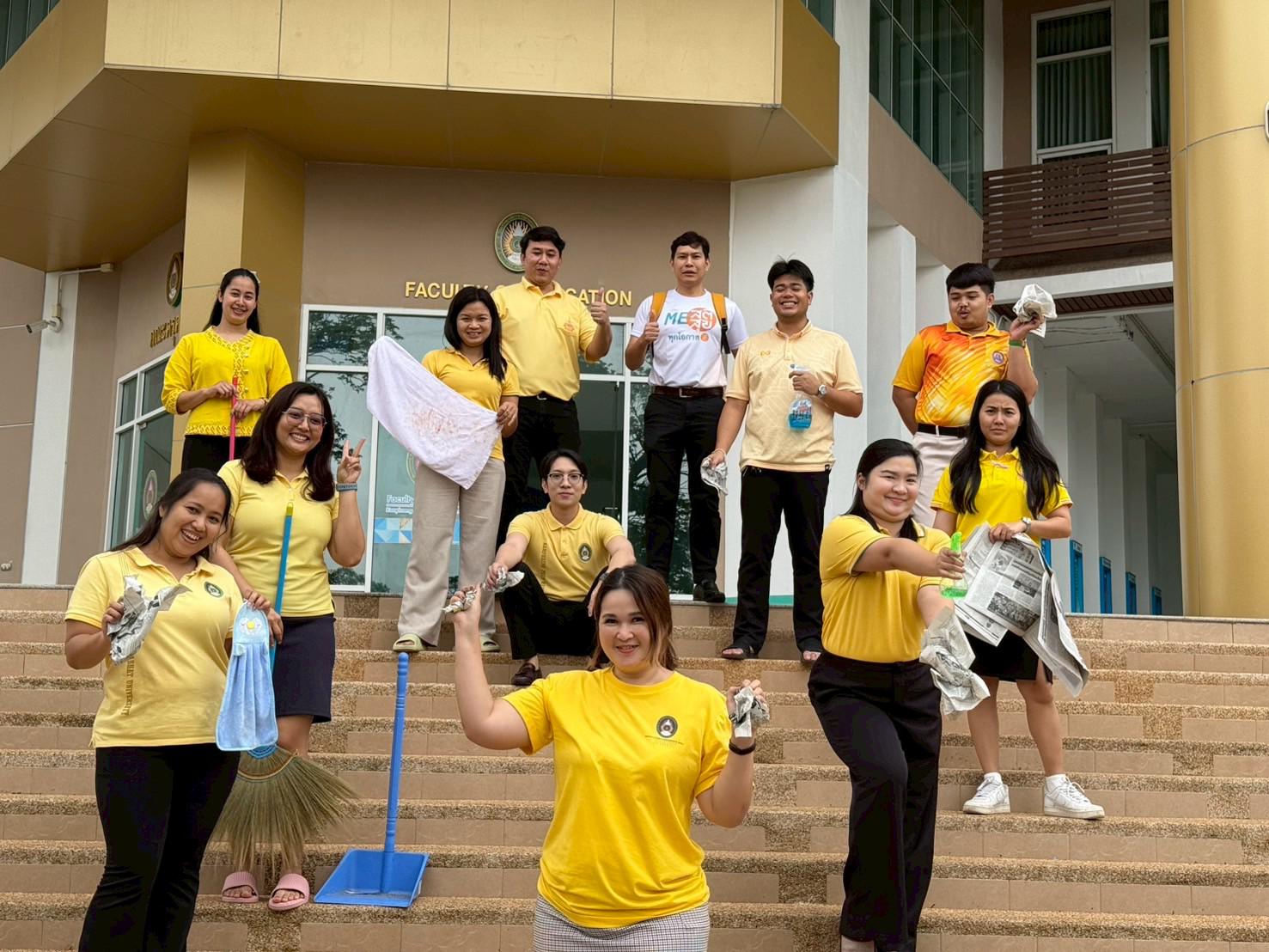 49. กิจกรรมจิตอาสาบำเพ็ญสาธารณะประโยชน์ Big Cleaning Day